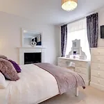 3 Bed In Oc-w424 * Whitby