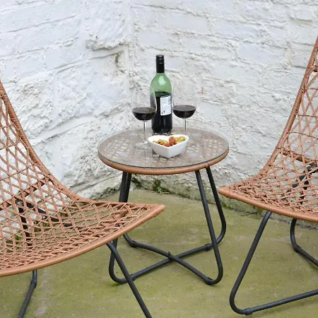 3 Bed In Whitby Oc-W424